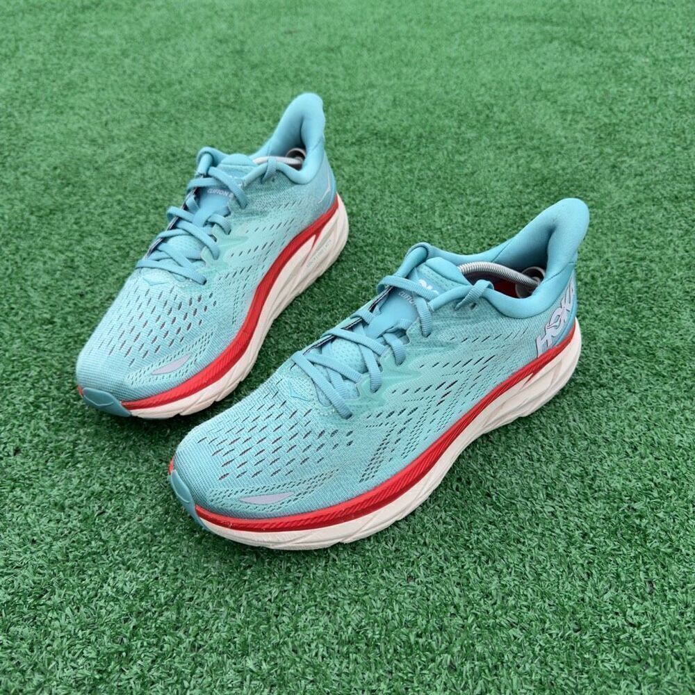 HOKA ONE ONE CLIFTON 8 - Women’s Running Shoes - SIZE 9B